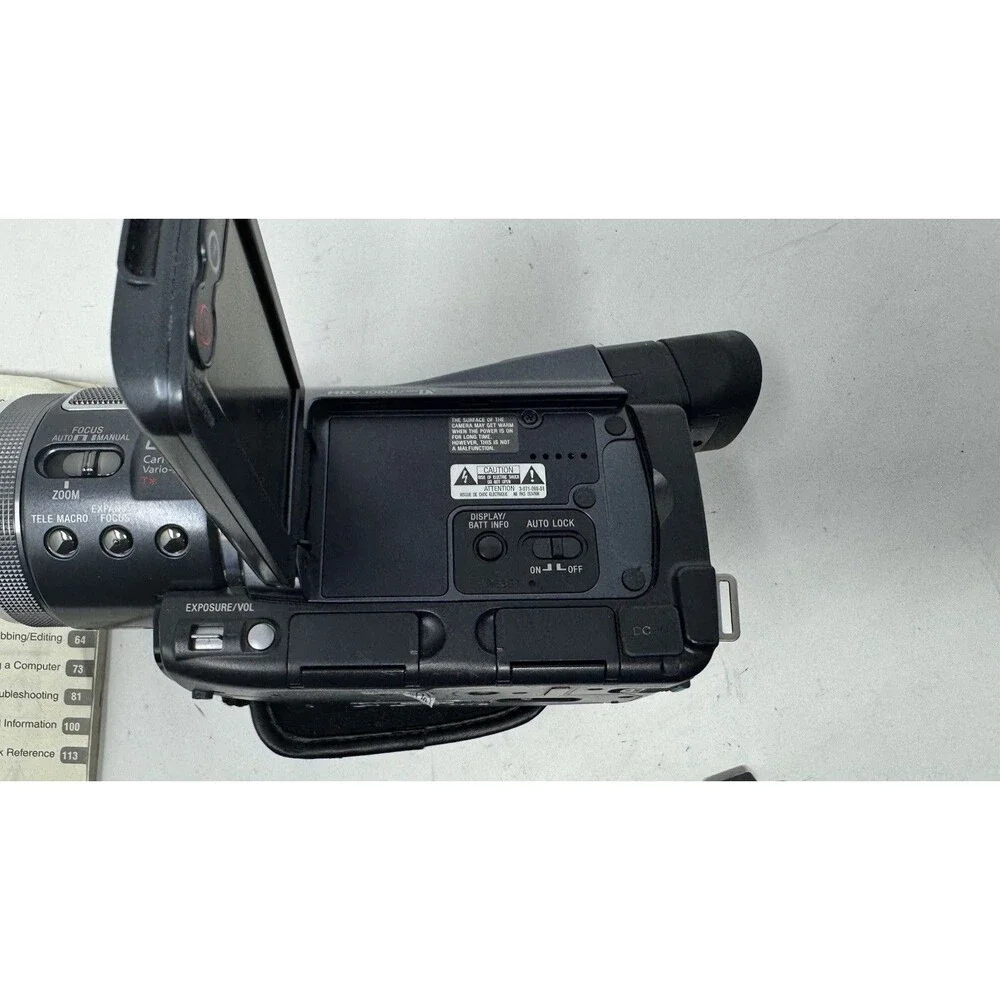 SONY HDR-HC1 1080i Mini DV Handycam HD Camcorder Swiss Vario-Sonnar Lens (P/R)